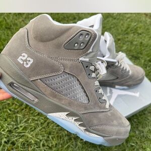 Jordan Men's Sneakers in Gray and White